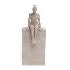 Escultura Mulher em Poliresina Areia Alma Mart 26x10x13cm