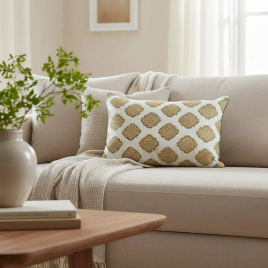 Almofada Sarja Cru 35x52 Bordado Verde Fino Indiano Taj