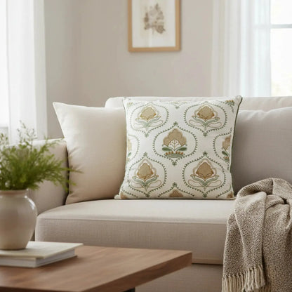 Almofada Sarja Cru 52x52 Bordado Verde Fino Indiano Shanti