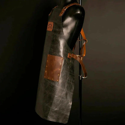 Avental Artemano em Modelo Carnívoro Preto Estonado