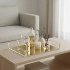 Bandeja Decorativa Retangular Acrílico Transparente / Dourada 55x35cm Tuut