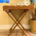 Bandeja Grande em Rattan com Pés Bahali 65x45x75cm