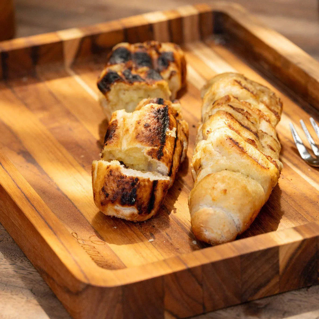Bandeja Retangular Baixa para Churrasco Madeira Teca Laguiole La Maison