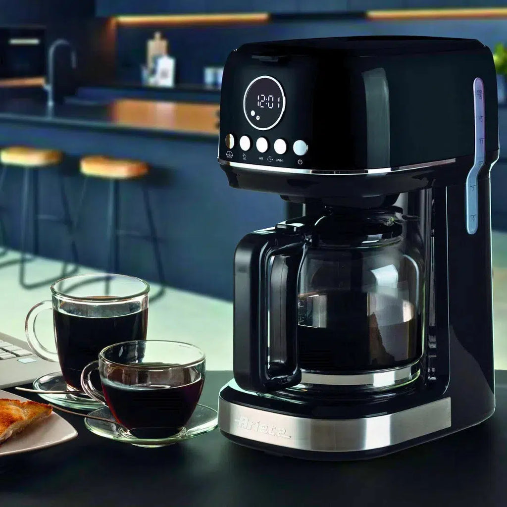 Cafeteira Americana Moderna Preta 15 Xícaras 127V 900W Ariete