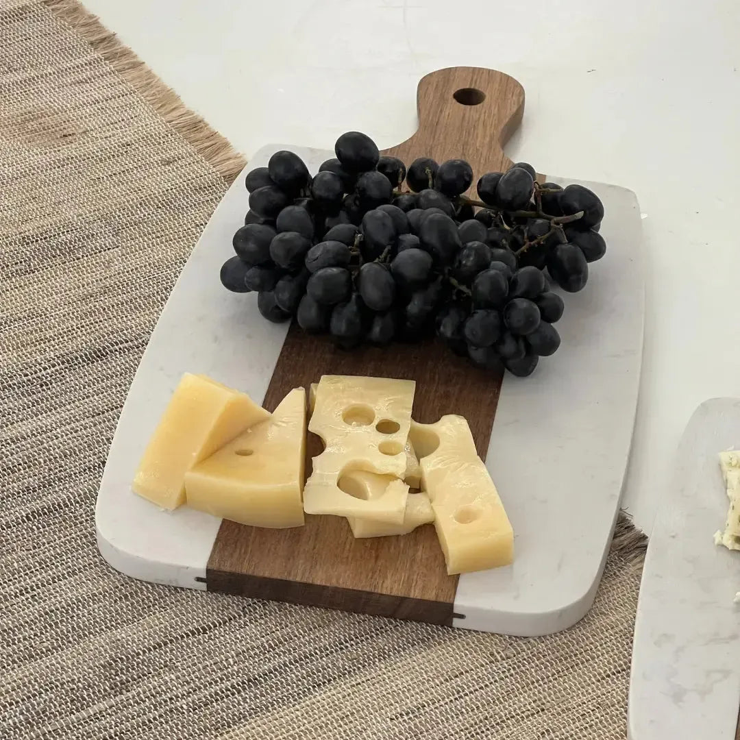 Conjunto 2 Tábuas para Aperitivos com Cabo para Servir Madeira e Mármore Branco