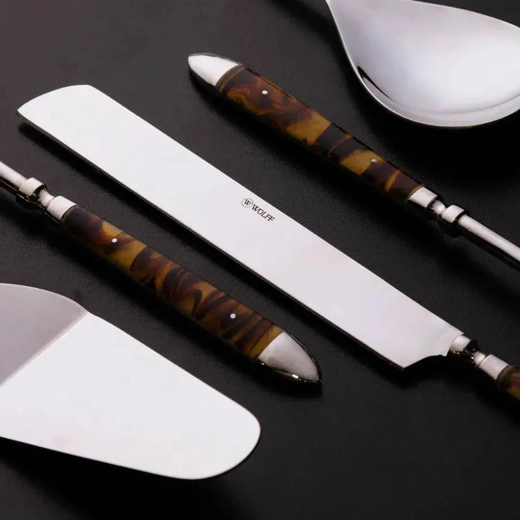 Conjunto 2 peças para Bolo Tartaruga Aço Inox Com Cabo Resina Wolff