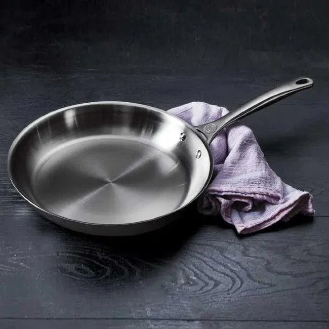 Frigideira 28cm 3-Ply Signature Le Creuset