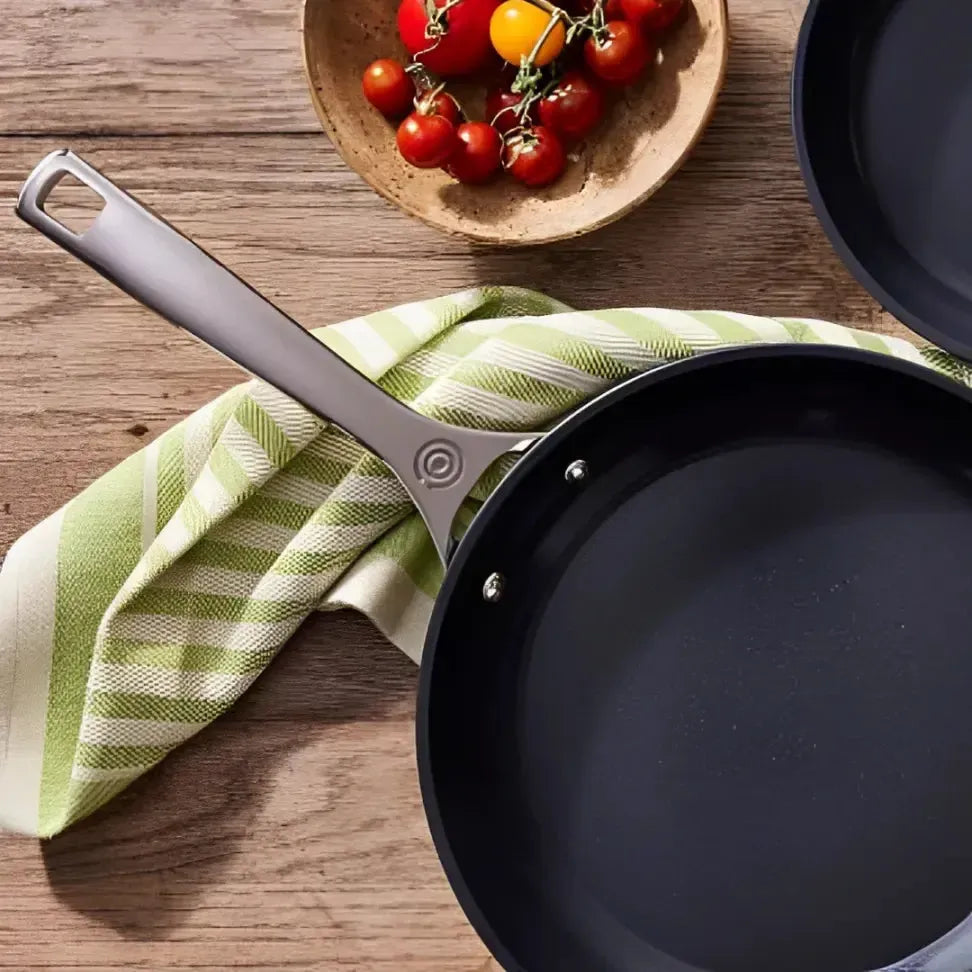 Frigideira Rasa Antiaderente 30cm ENSC Le Creuset