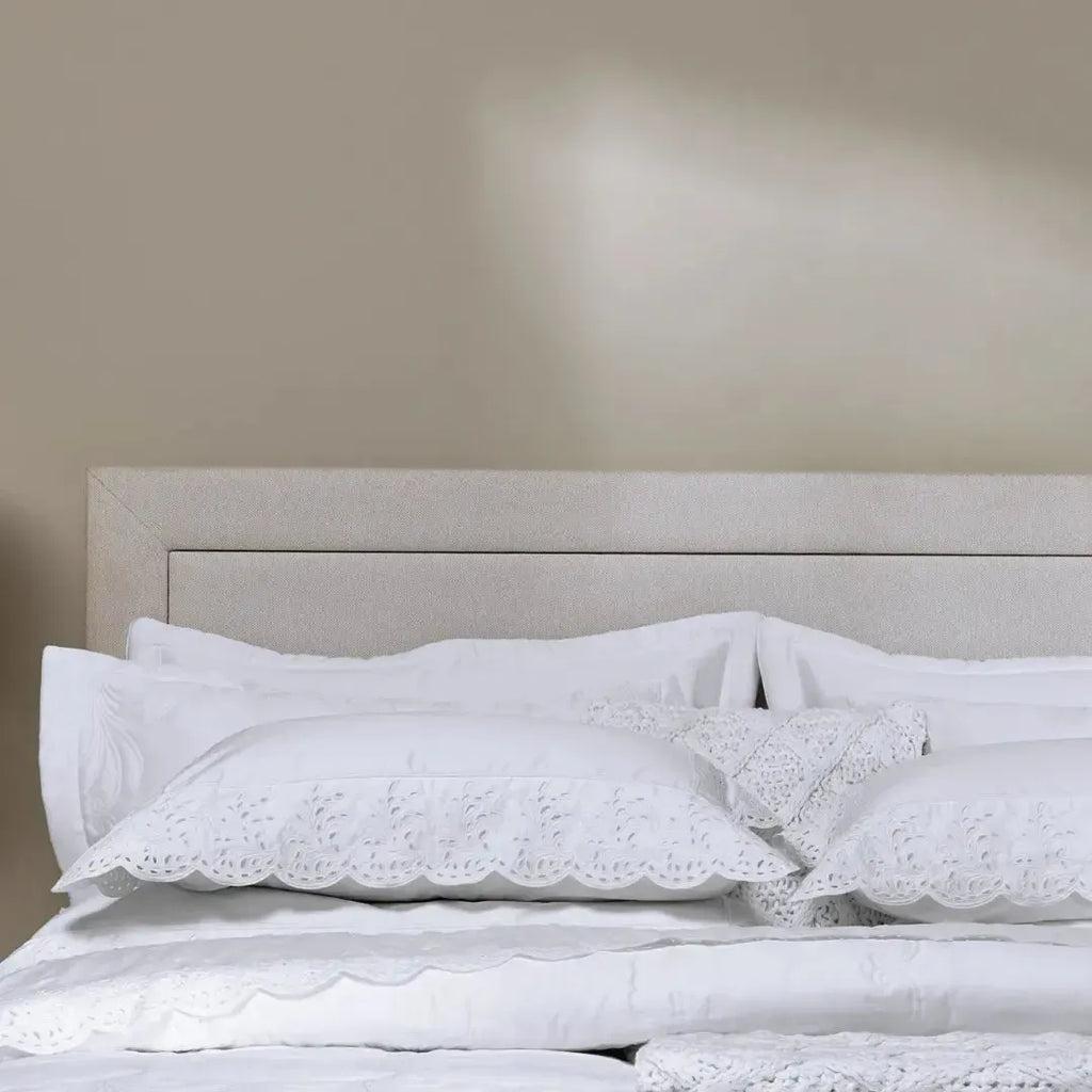 Fronha Bargello 300 Fios Cetim 100% Algodão Egípcio Branco 50x70cm Trussardi