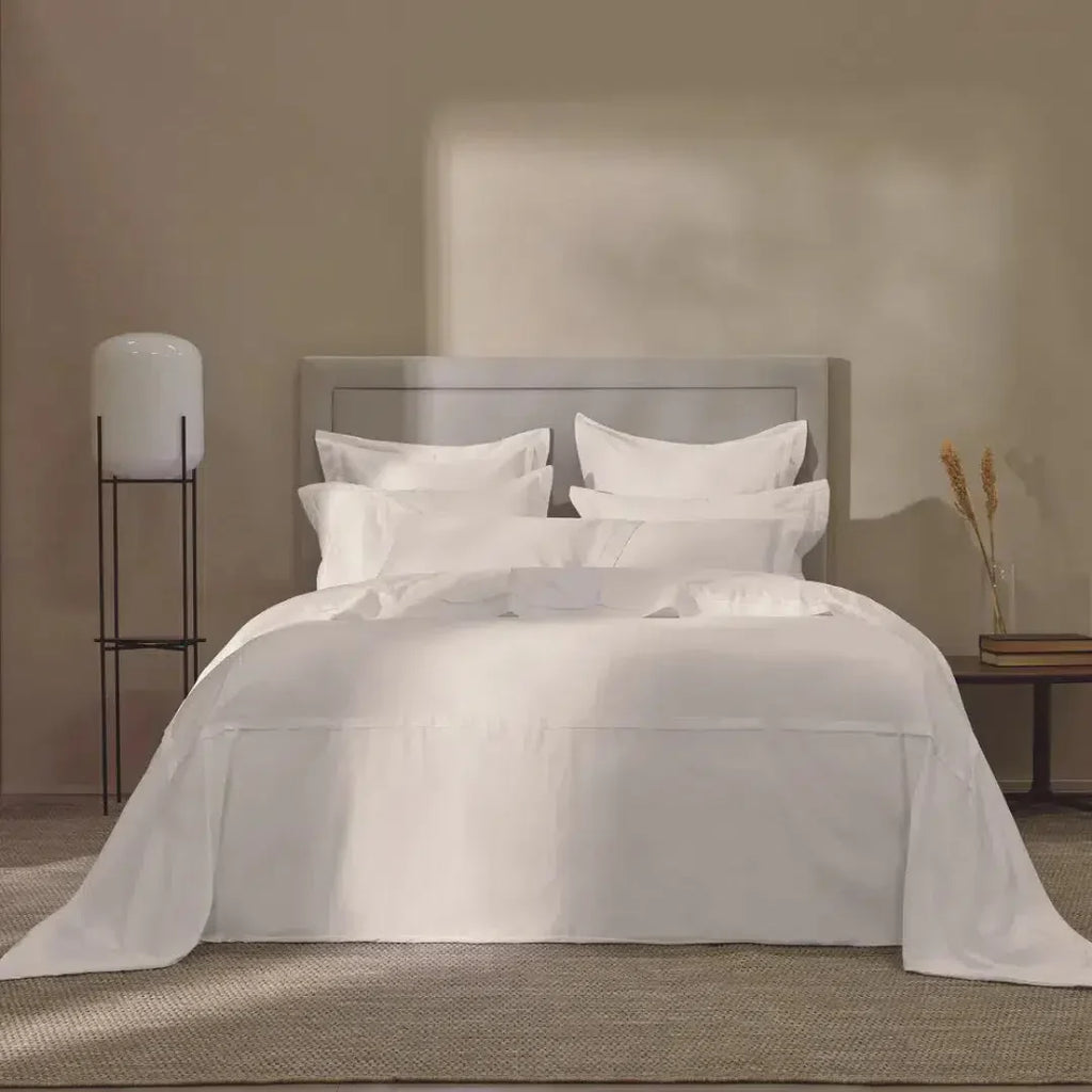 Fronha Vercelli 300 Fios Cetim 100% Algodão Egípcio Branca 50x70cm Trussardi