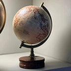 Globo Terrestre para Decoração Bege Retrô Grande - Base Redonda de Madeira