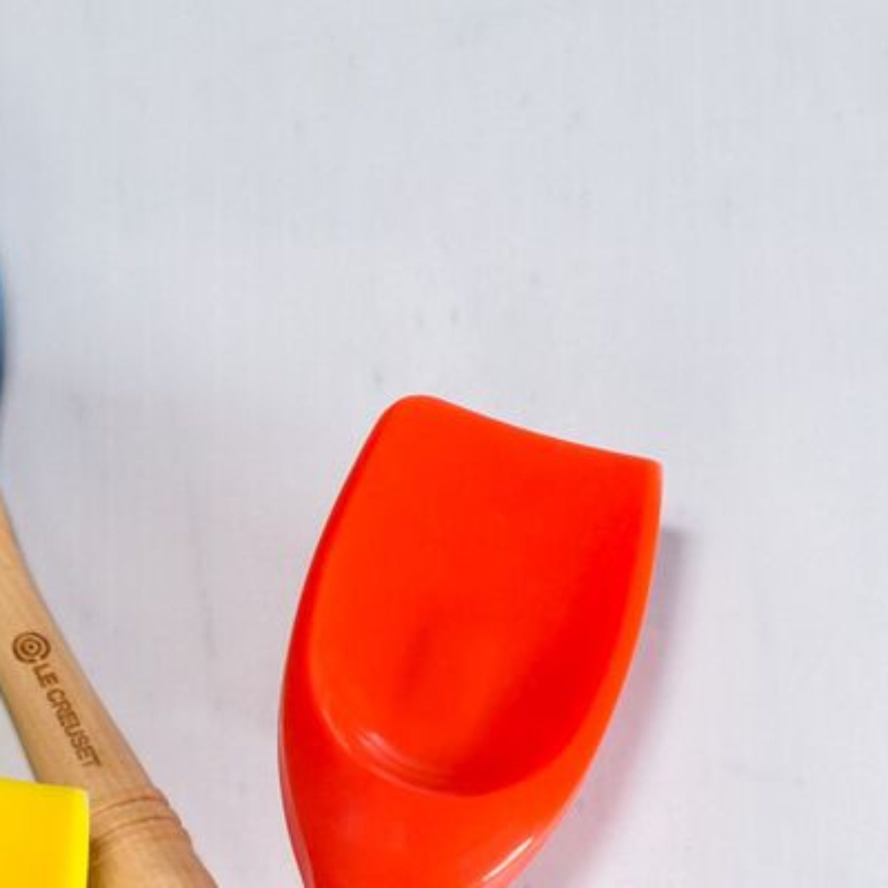 Colher Grande de Silicone Azure Le Creuset Venus