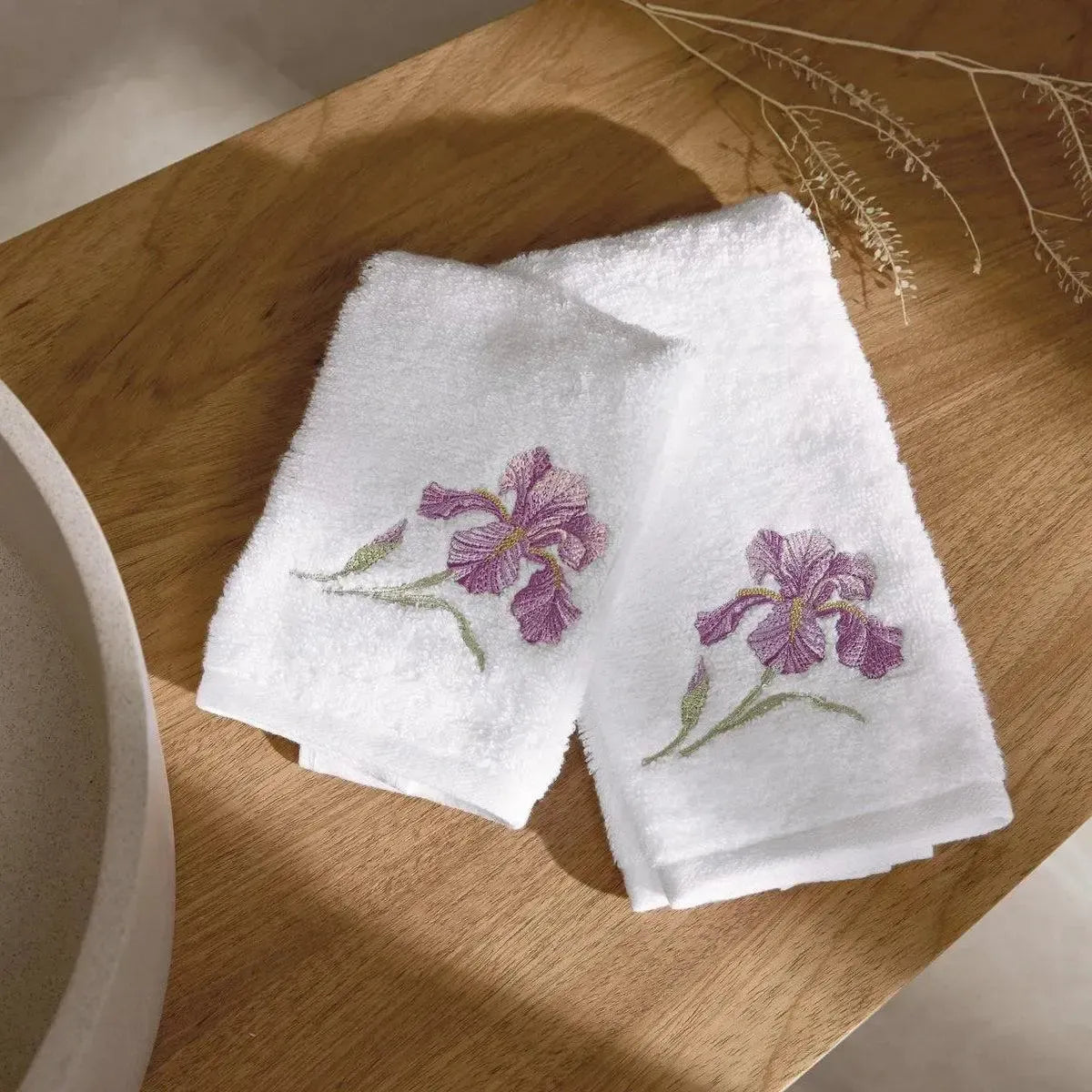 Jogo 2 Toalhas Lavabo Le Iris Bordado Branco Trussardi