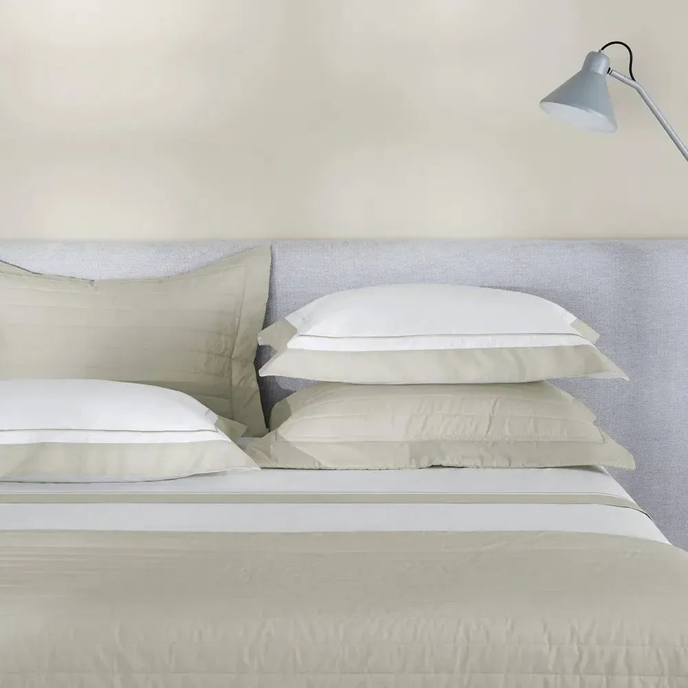 Jogo de Cama Solteiro Fiesole 4 Pçs 200 Fios 100% Algodão Branco / Grigio Trussardi