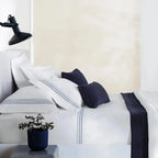 Jogo de Cama King Menfi 4 Pçs 200 Fios 100% Algodão Branco / Azul Trussardi