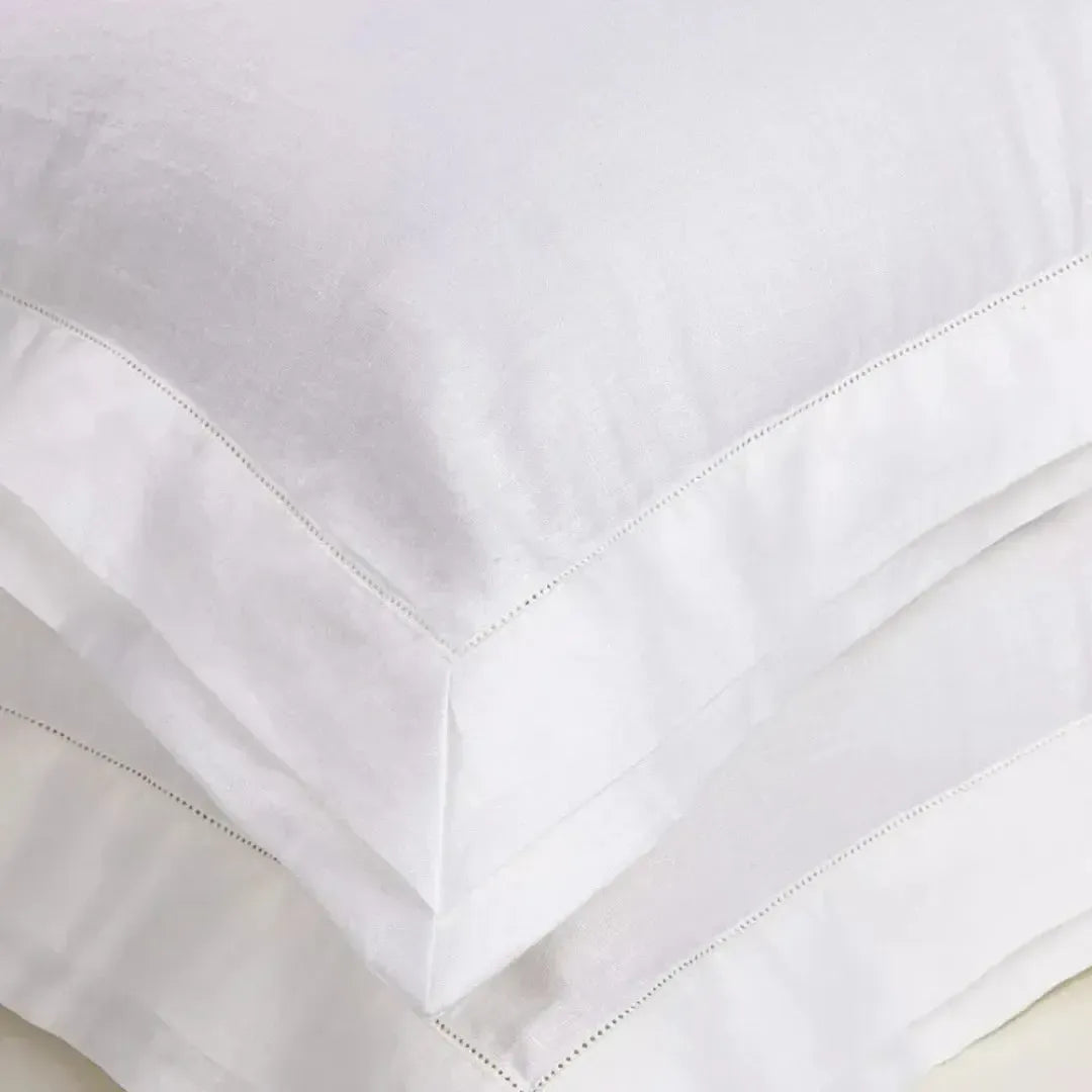Jogo de Cama Queen Vasari 4 Pçs 100% Linho Branco Trussardi