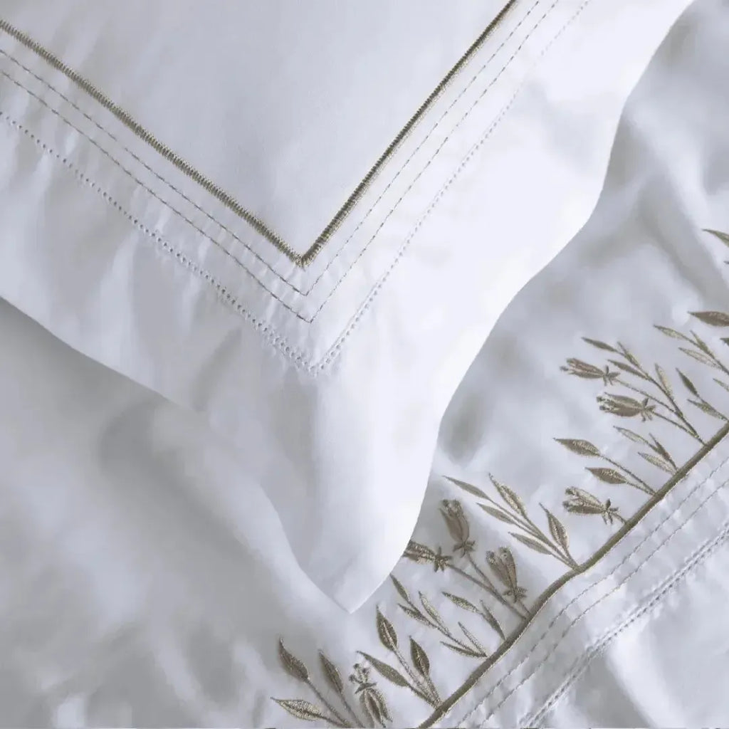 Jogo de Cama Queen Flora 4 Pçs 300 Fios Cetim 100% Algodão Egípcio Branco Trussardi