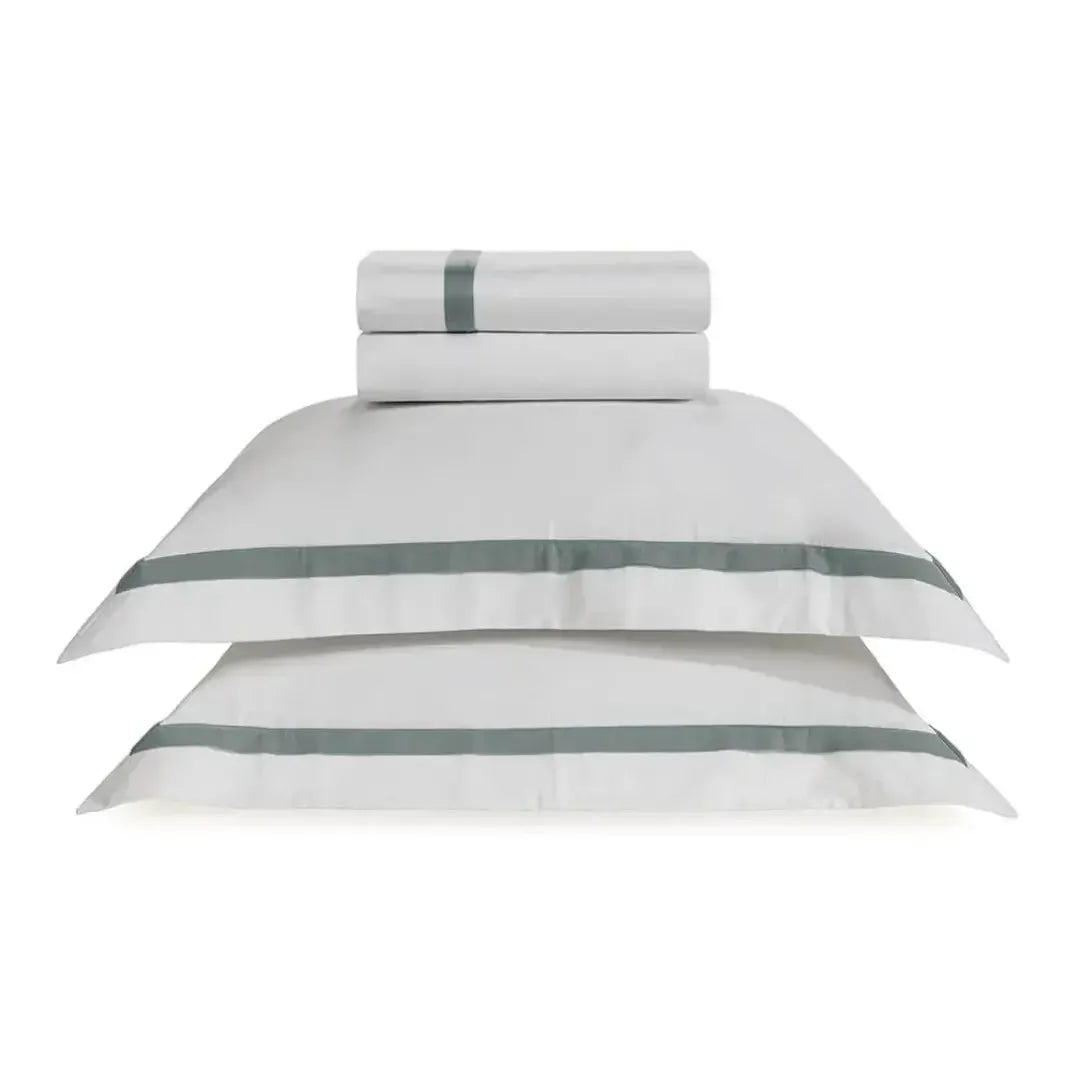 Jogo de Cama Queen Vercelli 4 Pçs 300 Fios 100% Algodão Egípcio Branco / Azul Mare Trussardi
