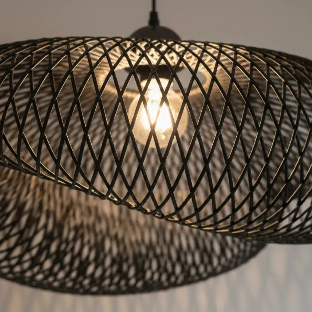 Luminária Artesanal Rattan Preto Nami 120cm Bahali