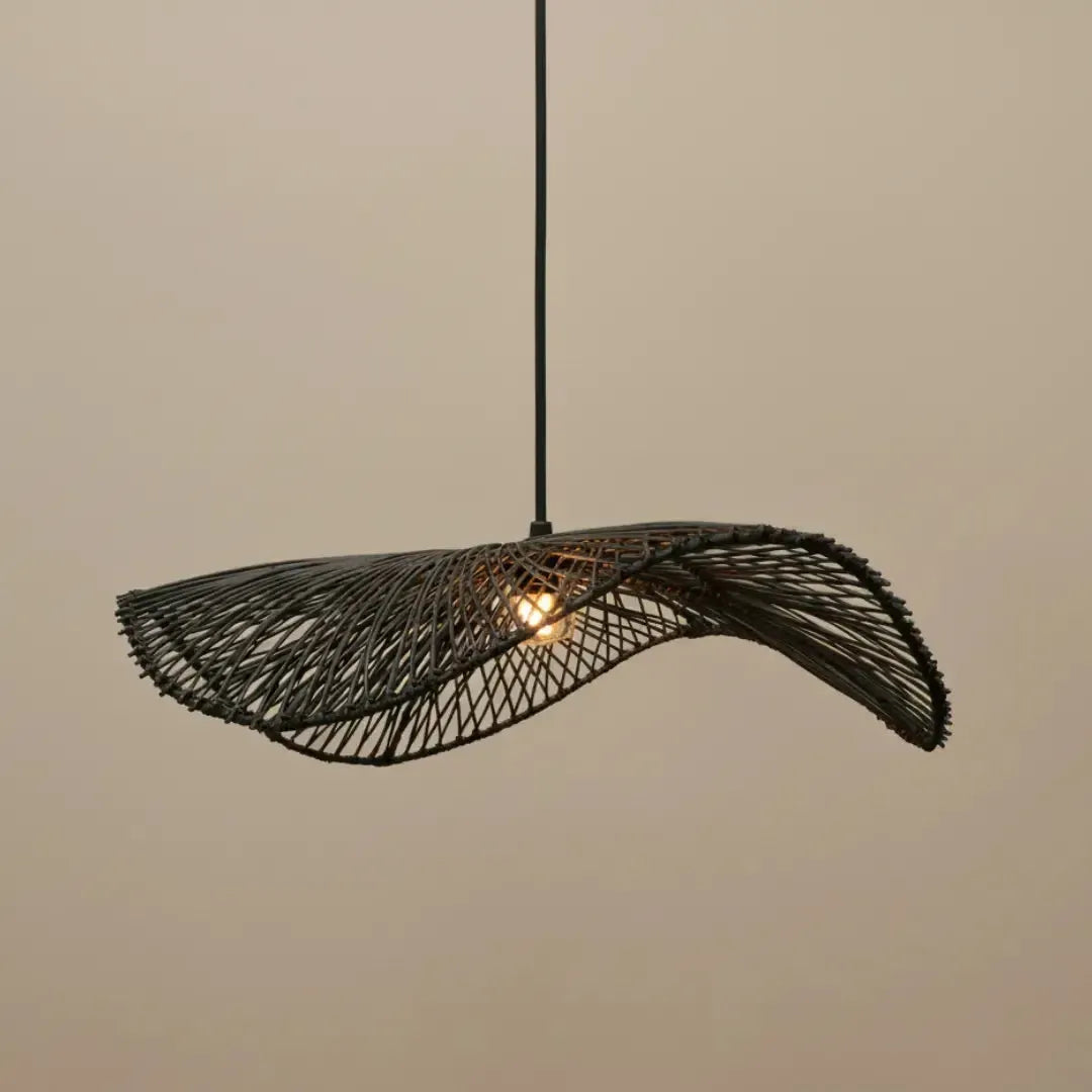 Luminária Artesanal Rattan Preto Orgânica Sora 75x75x20cm Bahali
