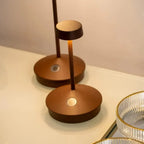 Luminária Portátil de Mesa Corten Isabella