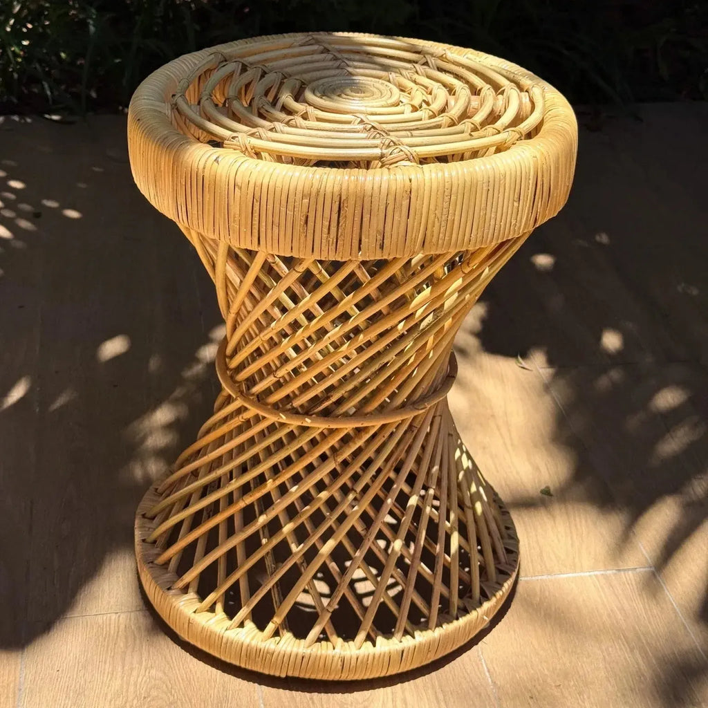 Mesa Lateral Mandola Redonda em Rattan Trançado Bahali 35x45cm