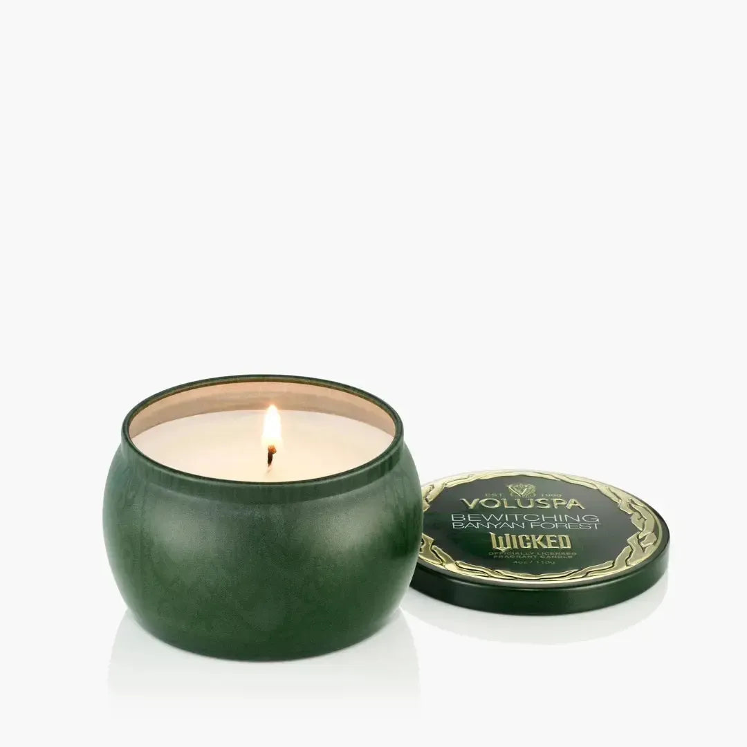 Mini Vela Voluspa Lata Bewitching Banyan Forest 25 Horas