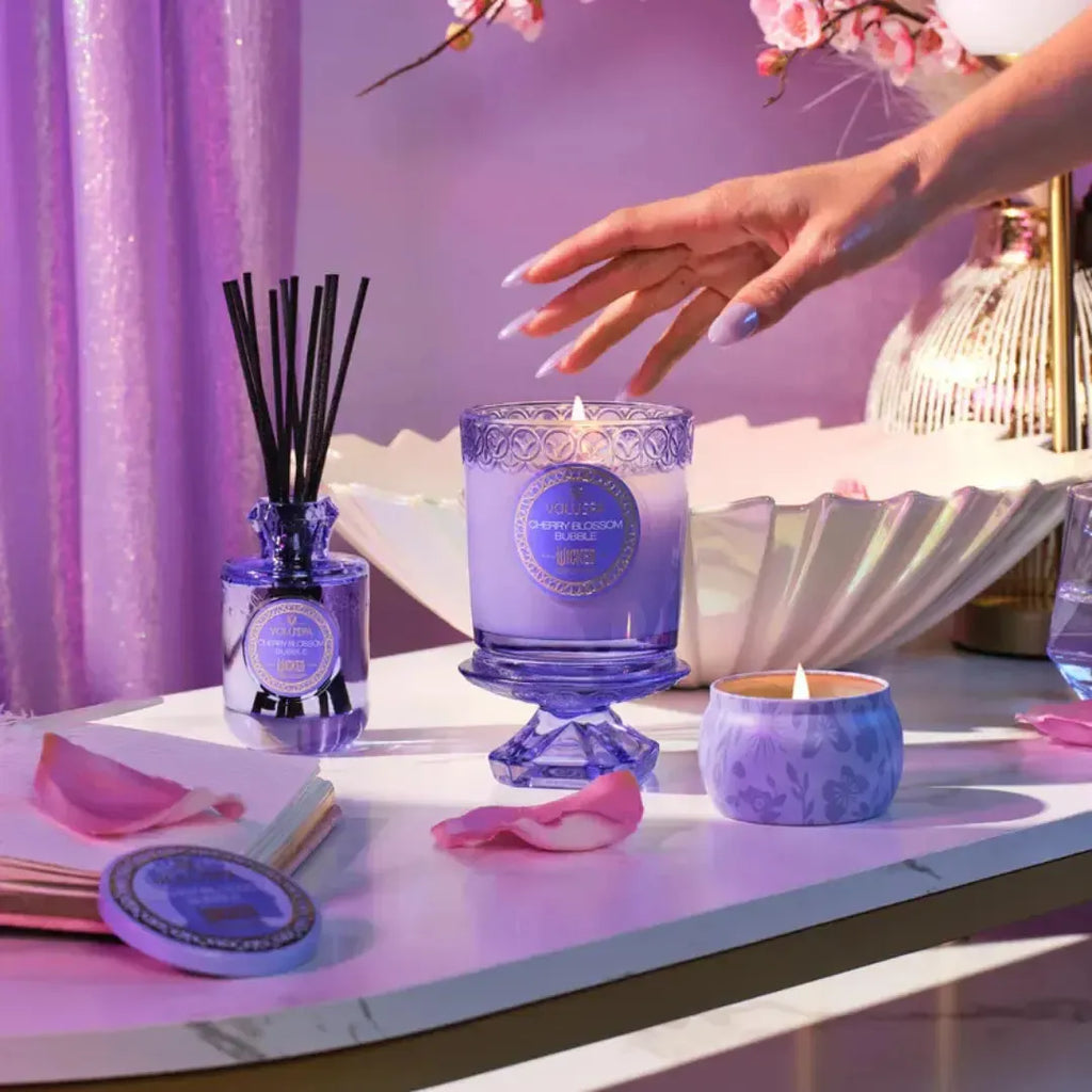 Mini Vela Voluspa Lata Cherry Blossom Bubble 25 Horas