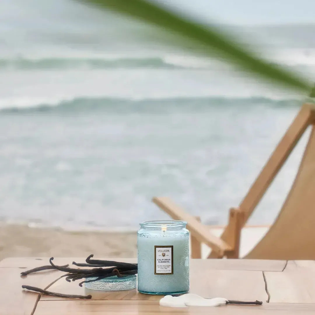 Mini Vela Voluspa Pote de Vidro Relevo California Summers 50 Horas