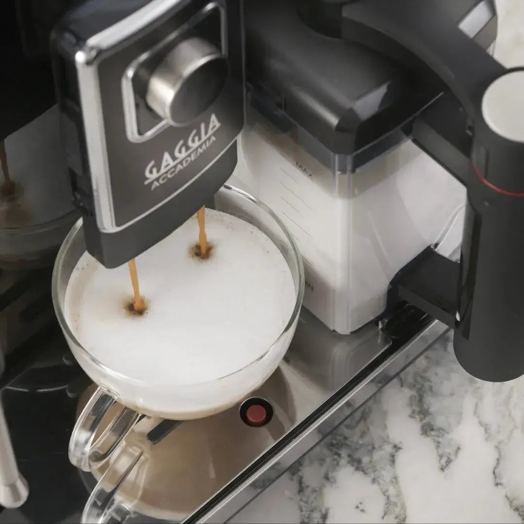 PRÉ-VENDA: Cafeteira Espresso Automática Accademia 110V