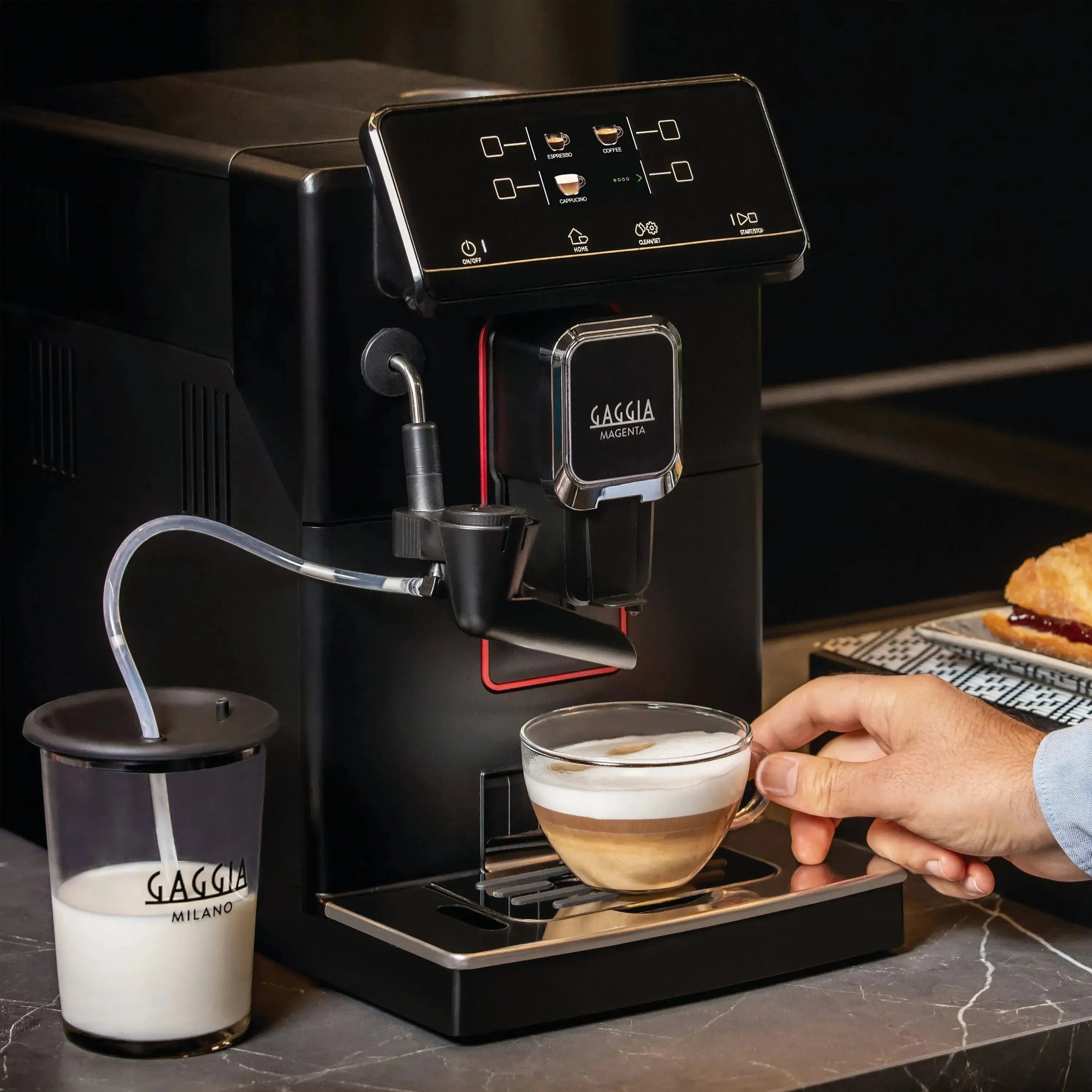 PRÉ-VENDA: Cafeteira Espresso Automática Magenta Milk 127V