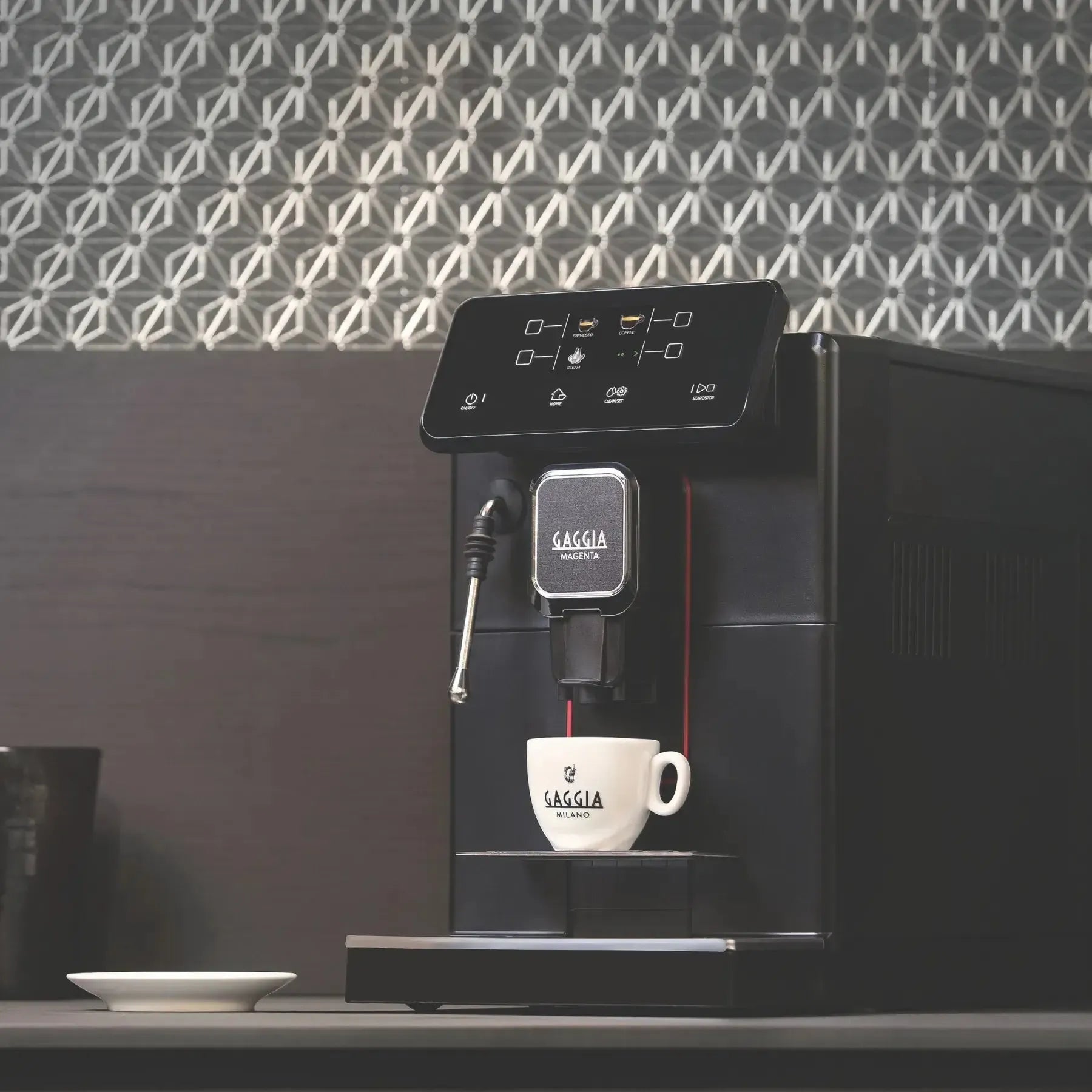 PRÉ-VENDA: Cafeteira Espresso Automática Magenta Plus 220V