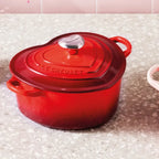 Panela Coração com Pegador Coração Inox Vermelha 20cm 1,9L Le Creuset