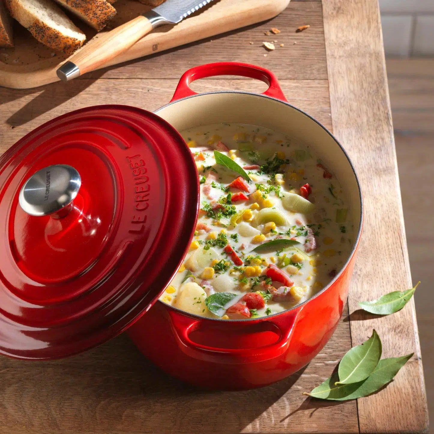 Panela Le Creuset Oval Signature Vermelha 4,1L 27cm