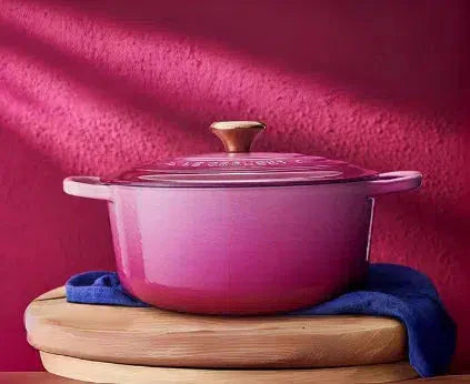 Panela Le Creuset Redonda Signature Berry com Pegador de Cobre 2,4L 20cm