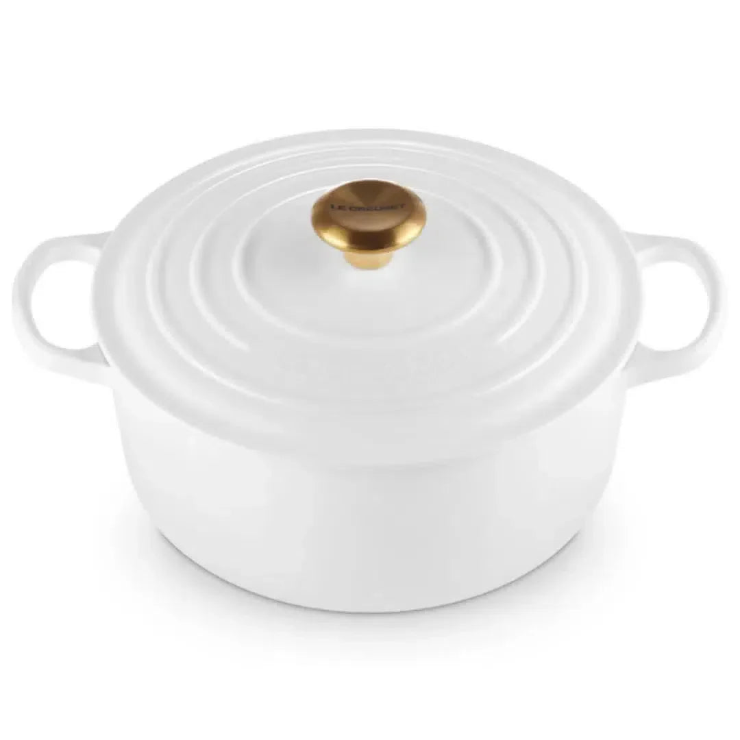 Panela Le Creuset Redonda Signature Branca com Pegador Dourado 4,2L 24cm