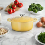 Panela Le Creuset Redonda Signature Camomille 3,3L 22cm