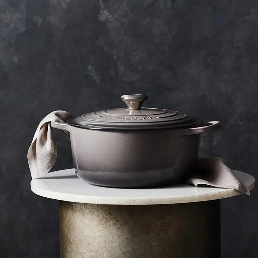 Panela Le Creuset Redonda Signature Flint 4,2L 24cm