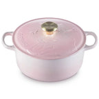 Panela Le Creuset Redonda Signature Glinda Wicked Collection Shell Pink 4,2L 24cm