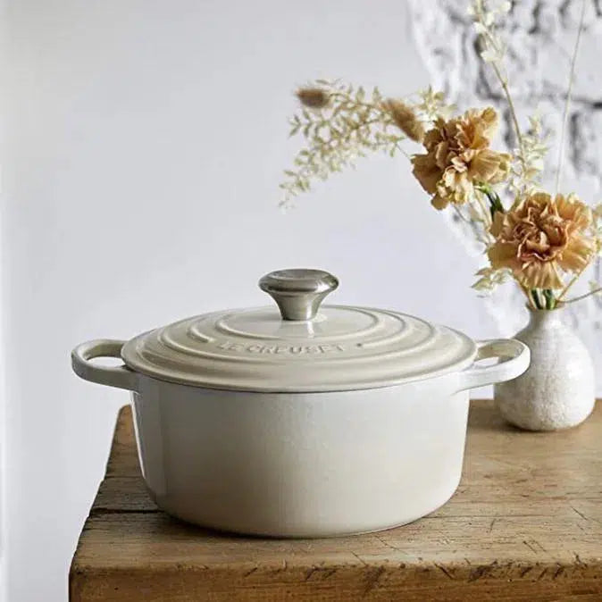 Panela Le Creuset Redonda Signature Meringue 5,3L 26cm