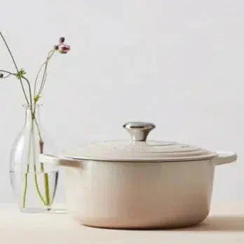Panela Le Creuset Redonda Signature Meringue 5,3L 26cm