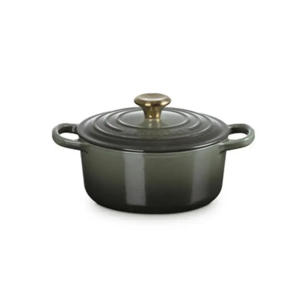 Panela Le Creuset Redonda Signature Thyme com Pegador Dourado 2,4L 20cm
