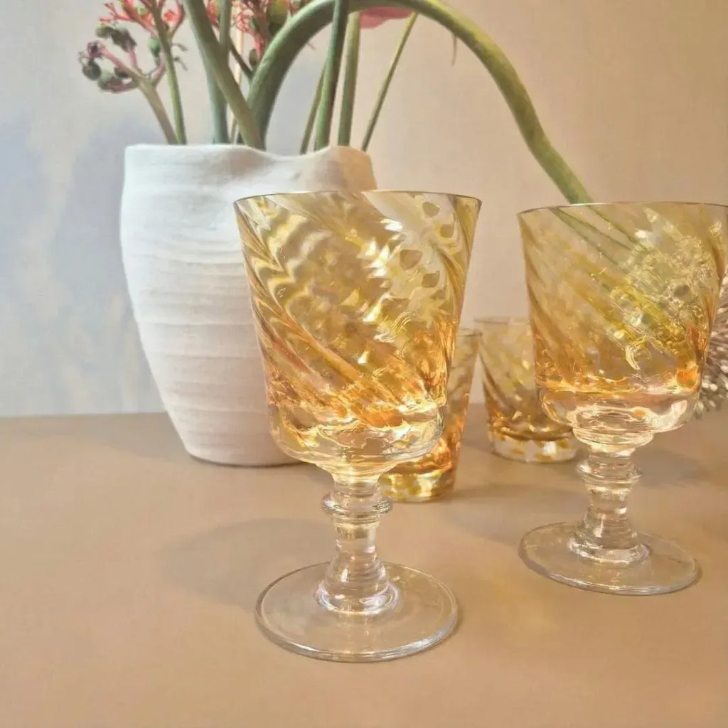 Taça Mozart em Puro Cristal para Água / Vinho Murano Colors Torcido Âmbar 450ml
