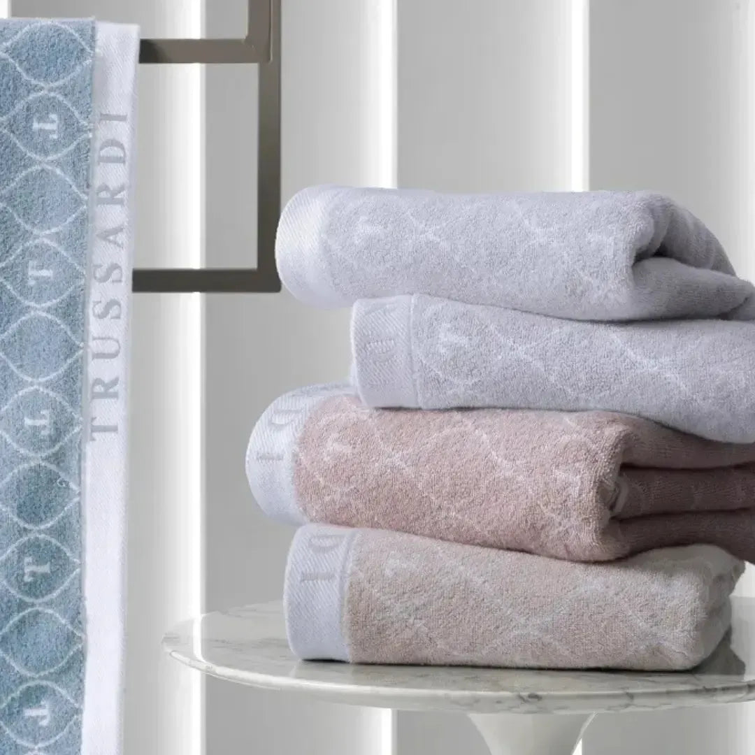 Toalha Banhão Speciale Rose / Branca Trussardi