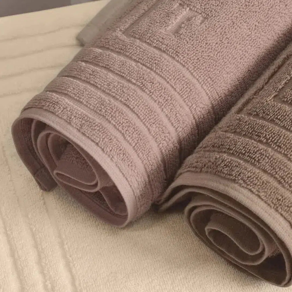 Toalha Piso Linee Branca Trussardi