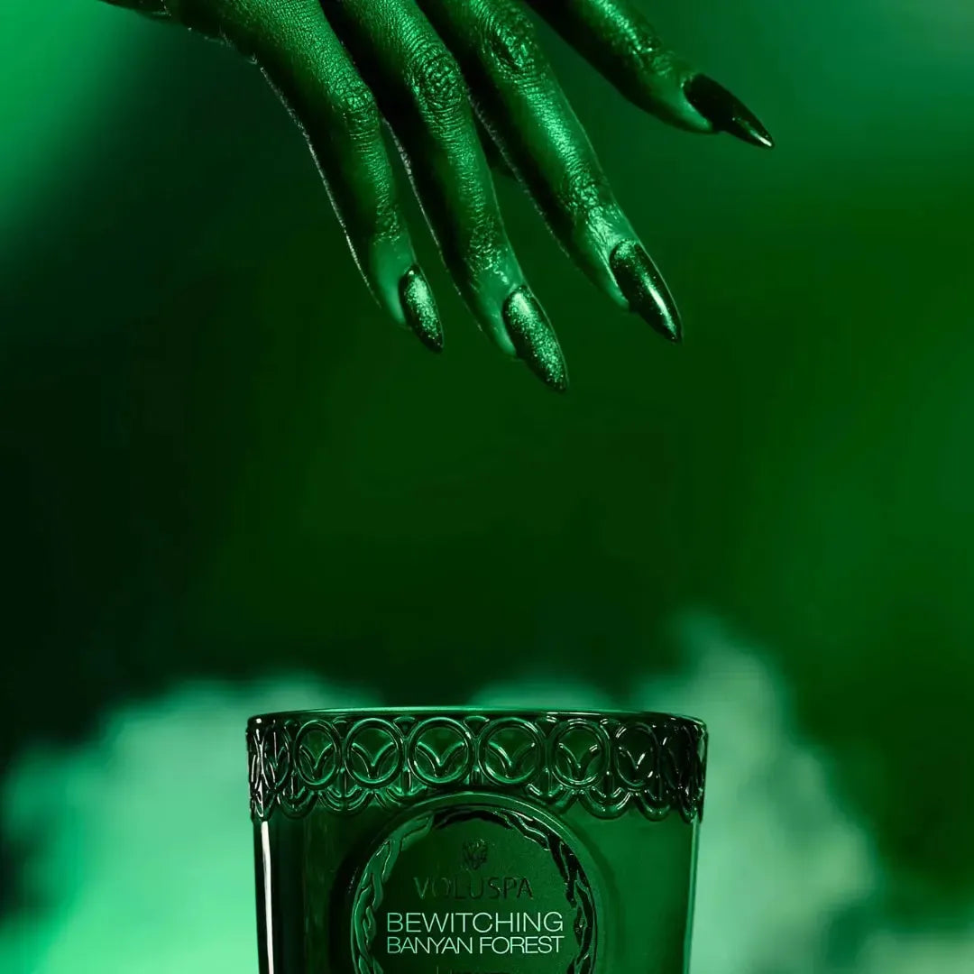 Vela Voluspa Copo de Vidro Bewitching Banyan Forest 60 Horas
