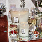 Vela Voluspa Pote com Tampa de Vidro Grande Sparkling Cuvee 100 Horas