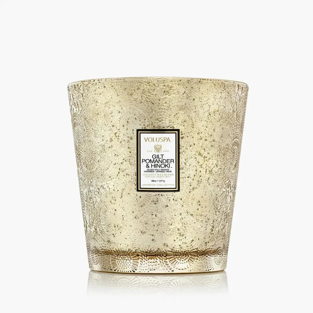 Vela Voluspa Vaso Pedestal 3 Pavios Gilt Pomander e Hinoki 80 Horas